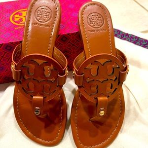 Womens Tory Burch sandals size 9.5